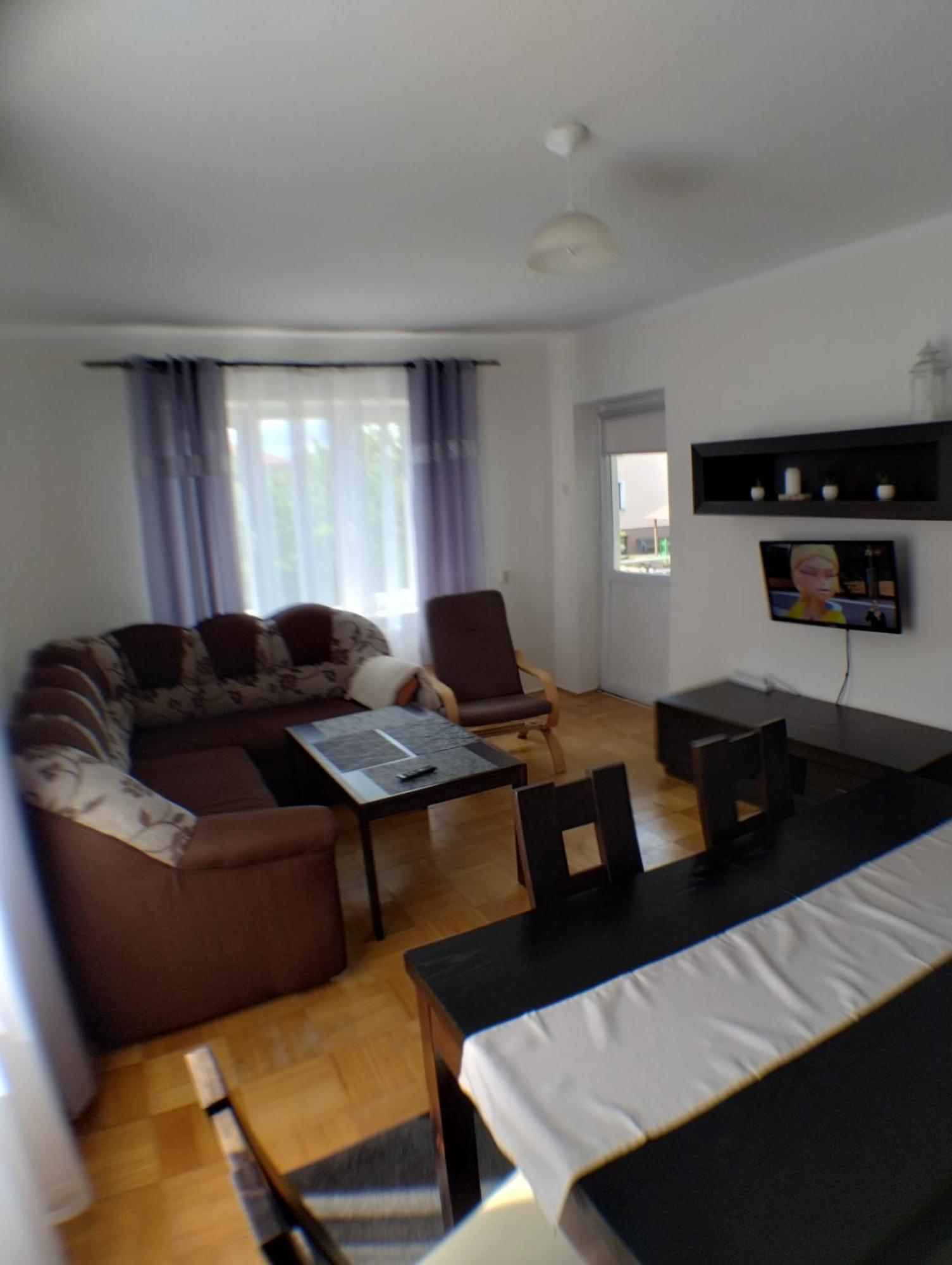 Apartment Chess